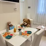 Teddy's Luminoso Accogliente E Moderno Appartement